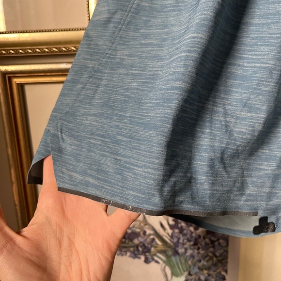Lululemon Men’s Lined Shorts Small Teal - Picture 8 of 8